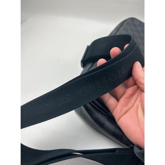 Louis Vuitton danger graphite crossbody messenger shoulder bag - Picture 8 of 9